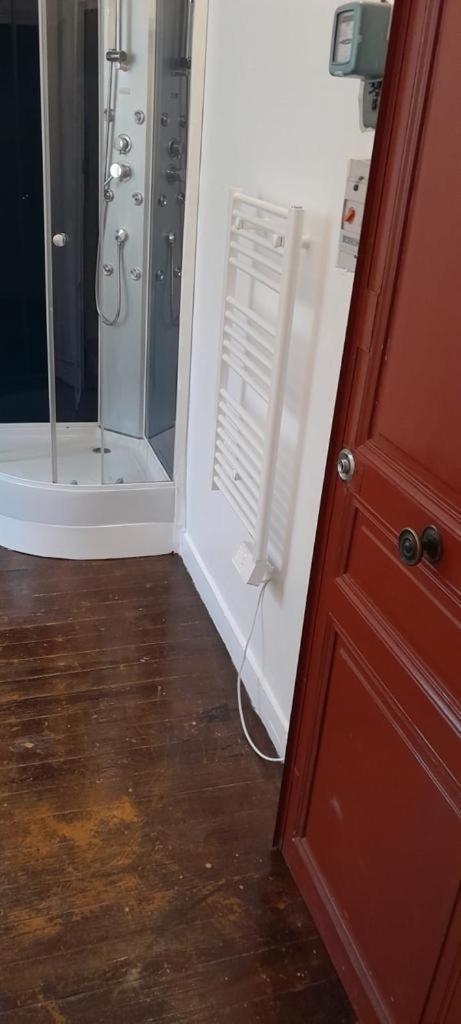Location En Plein Coeur De Paris Apartment Luaran gambar